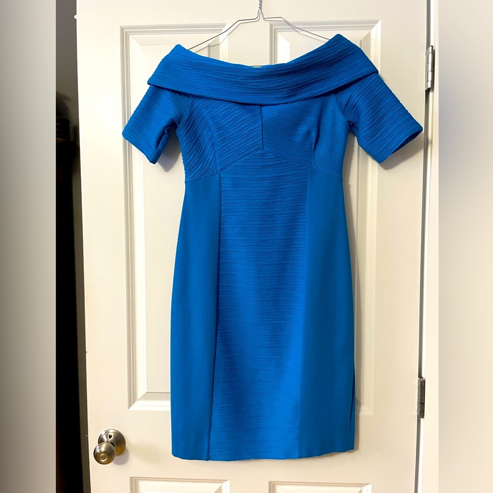 NWT NUE by Shani dress. Beautiful color, material & flattering style!